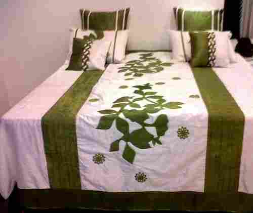 Leafy Stairs Bed Cover