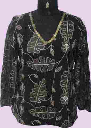 Ladies Black Embroidered Kurti