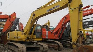 Used Komatsu Excavator (PC220-8)