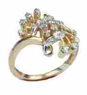 Traditional Ladies Diamond Ring