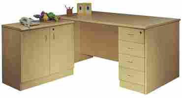 Superior Finish Office Table