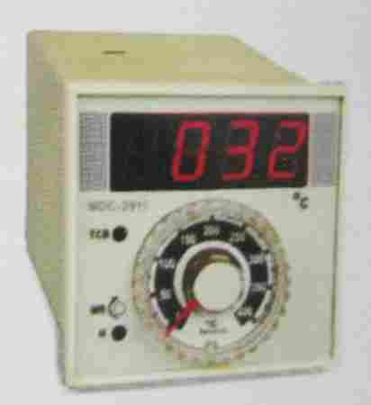 Blind Digital Temperature Controller (BTC-7211)
