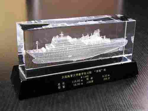 Customized 3d Laser Engraving Crystal Glass Ship Boat Model