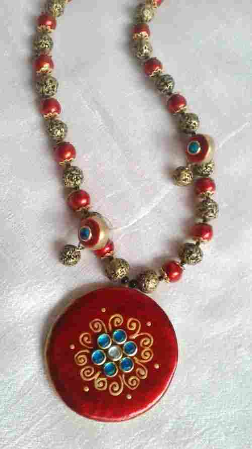 Fashionable Terracotta Necklace