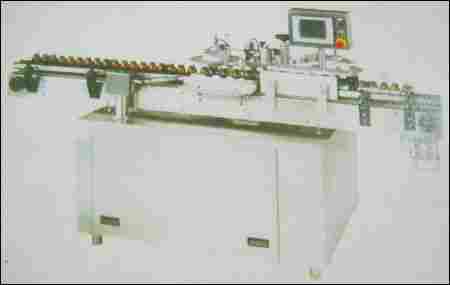 Fully Automatic Vertical Type Sticker Labelling Machine