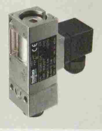 Flange Connection Pressure Switches (H72368)