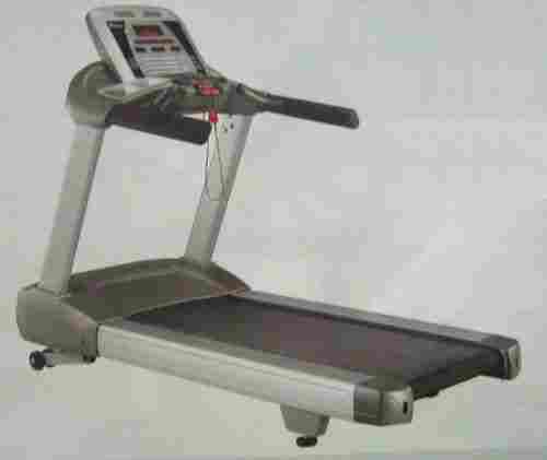 Commercial Treadmill SPIRIT ST500