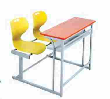 Apple Wooden Educational Tables and Chairs (M 571)