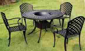 Garden Round Table With Chair