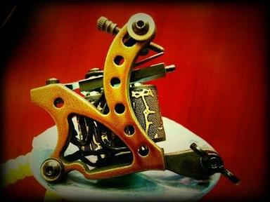 Tattoo Coil Machines With Heavy Golden Frame Irons