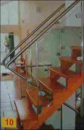 Steel Railing With Glass (Ss 10)