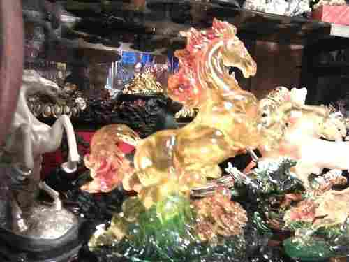 Hoarse Glass Statues With Vibrant Color