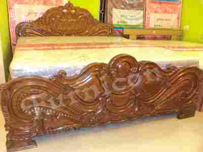 Traditional Designer Bed