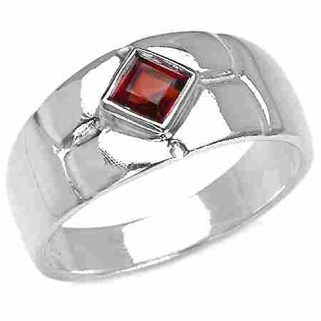 Garnet Solitaire .925 Sterling Silver Ring