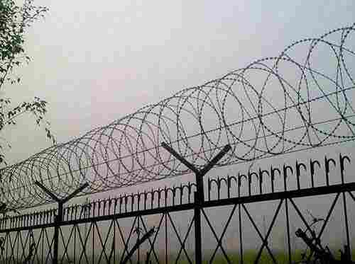 Rounded Concertina Wire With Installation