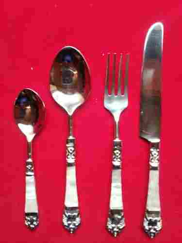 Cutlery Set with MOP