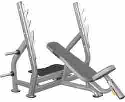 Capsule Incline Bench