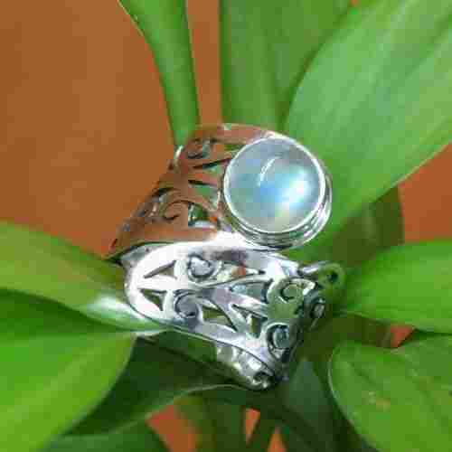 Perfect Style Of Fire Rainbow Moonstone 925 Sterling Silver Rings