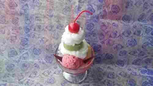 Jelly Mix Ice Cream Candle In Cute Glass