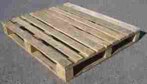 Robust Wooden Pallet