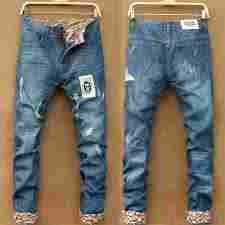 Crushed And Torned Designed Jeans