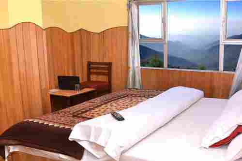 Hotel Service in Mussoorie 