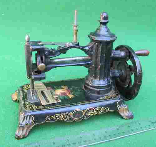 Modern Sewing Machiness