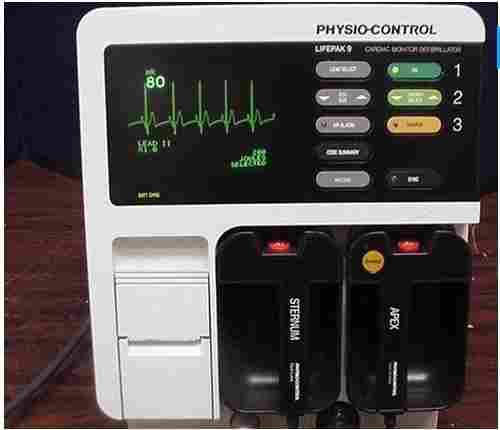 Medronic Physio-Control Lifepak Nine Defibrillator