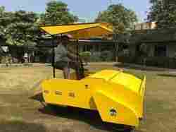 Wonder 1500 Kg Hydraulic Drive Ride On Cricket Pitch Roller