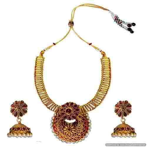 Kundan Studded Necklace