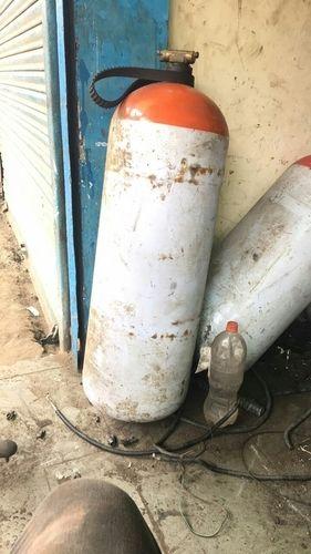 Used Commercial CNG Cylinders