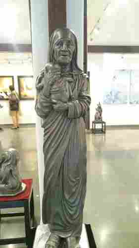 Mother Teresa Bronze Statue