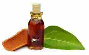 (Cinnamon) Leaf Oil