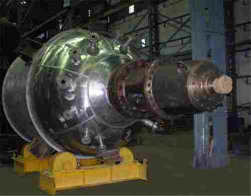  15 KL कुल क्षमता SS316 जैकेटेड रिएक्टर (गैस इंडक्शन रिएक्टर) 