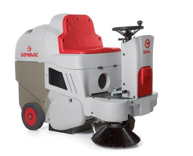 Comac CS 700 H Ride On Sweeping Machines