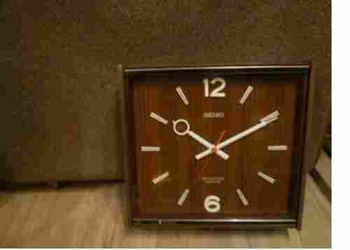 Electrical And Antique Wall Clocks