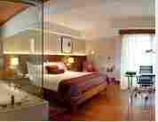 Deluxe Room Booking Service