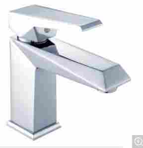 Modern and New Bathroom Series Faucet with Single Handle