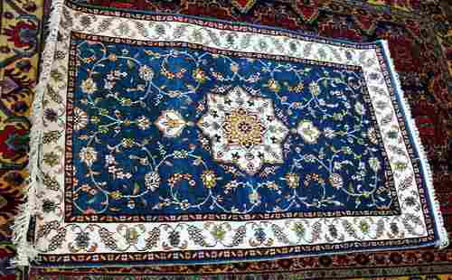 Designer Silk Floor Carpets