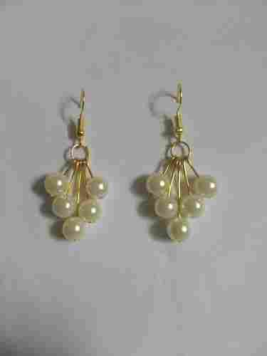 Ladies Fashionable Pearl Earring Set