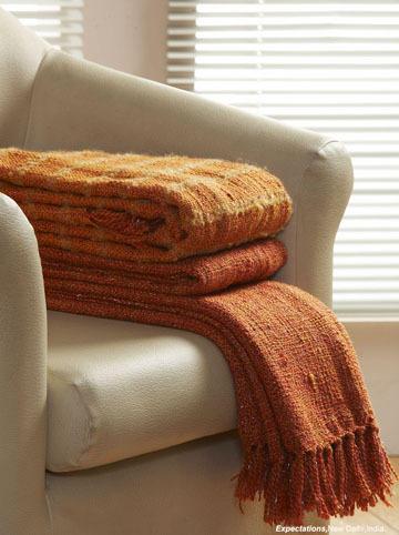 Brown Medium Smooth Finish Fancy Knitted Throws