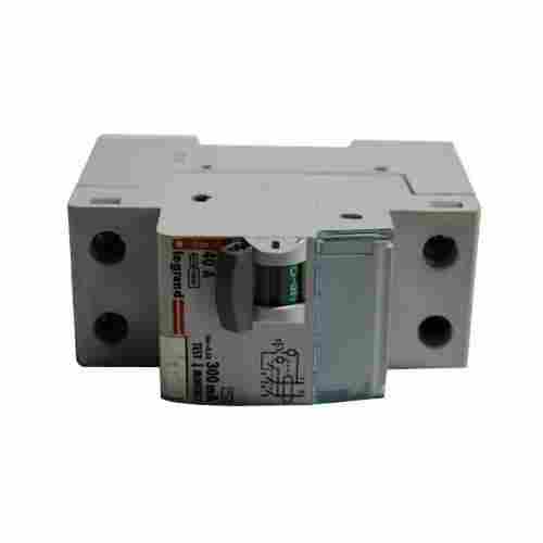 Robust Construction 40A Circuit Breaker
