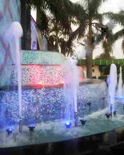 Highly Attractive Water Fountains