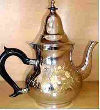 Highly Attractive Tea Pot