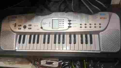 Electronic Automatic Musical Keyboard