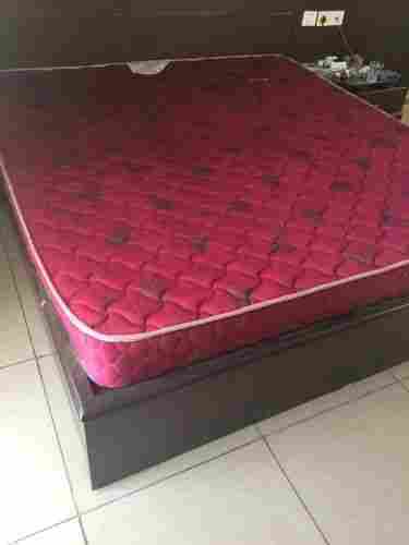 Double Bed Mattresses High in softness