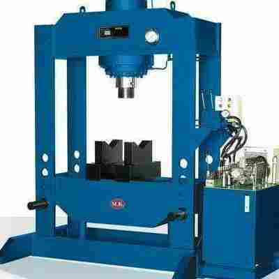 Efficient Functioning Hydraulic Press Machine