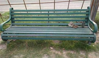 Green Rust Resistance Mild Steel Bench With Arm Rest