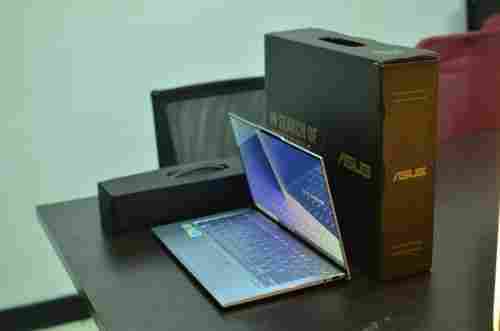 ZenBook S13 UX392FN-XS71 FHD Laptop (ASUS)