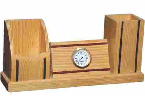 Perfect Finish Wooden Pen Stand